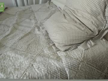 نيك مزه ساخنة جسمها جميل تتناك من تلميذها